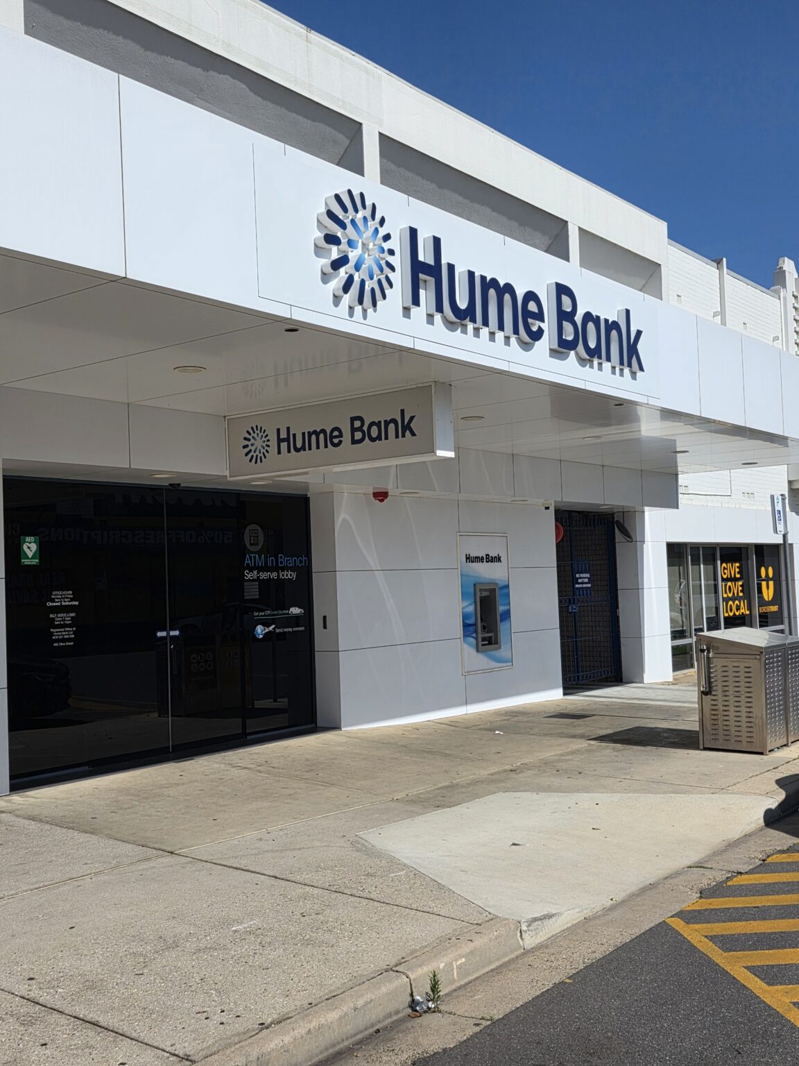 Hume Bank. Olive St Albury. NSW