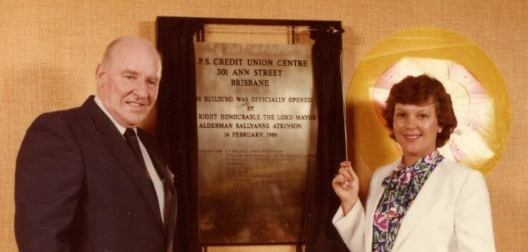CPS Credit Union Chair Len Talty and Brisbane Lord Mayor Sallyanne Atkinson open CPS Credit Union Centre, 14 February, 1986