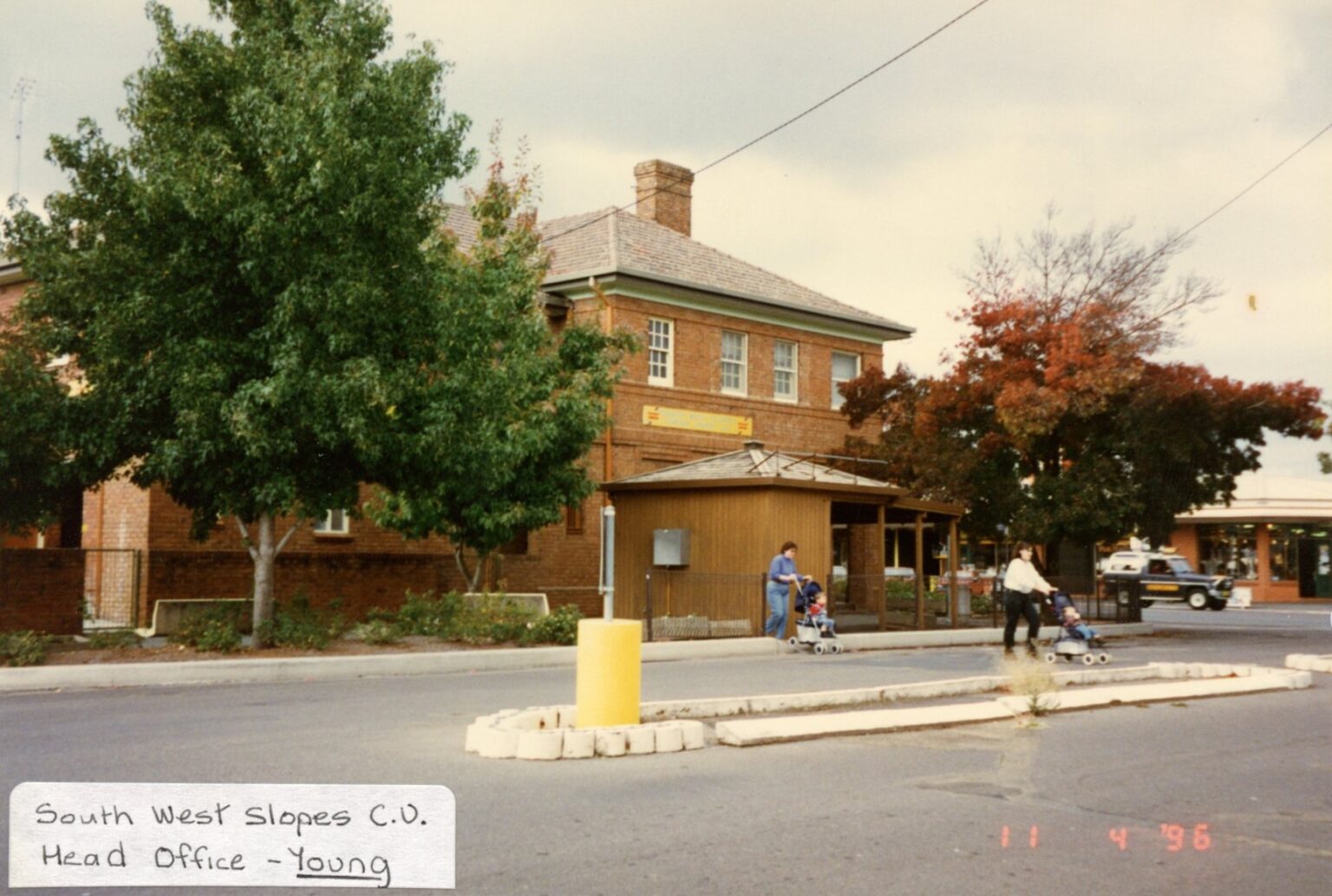 South West Slopes Credit Union Head Office (1996)